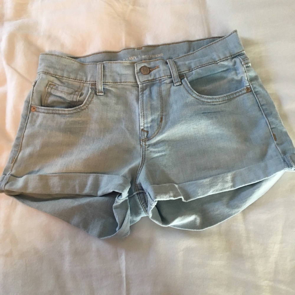 Light wash Old Navy jean shorts